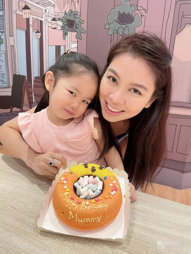 一天结婚十年后两位癌逝一位离婚开元棋牌app三个人十年前同(图7)