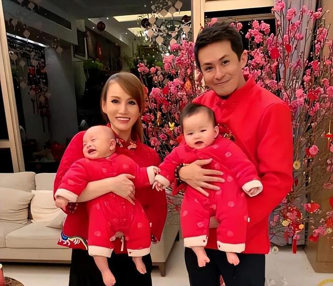 一天结婚十年后两位癌逝一位离婚开元棋牌app三个人十年前同(图13)