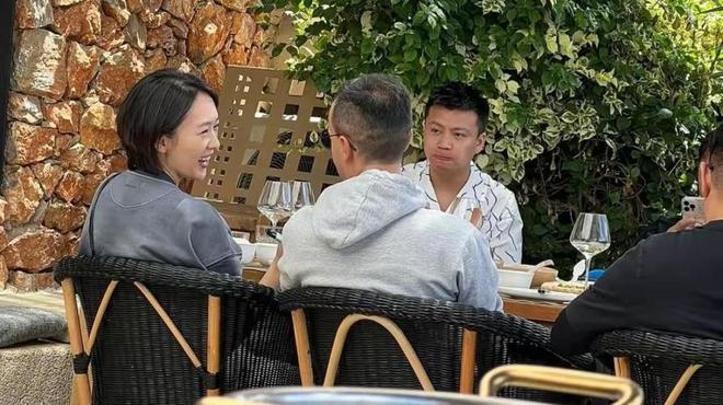 照曝光童瑶夫妻真实处境难怪她能走红开元棋牌网站嫁给富商6年！一张吸烟