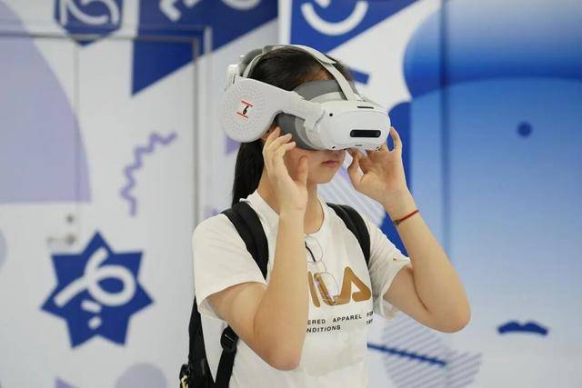 园超全游玩指南房车音乐节、XR展等一站搞定开元棋牌app国庆宝藏打卡地！TOP中央公(图2)