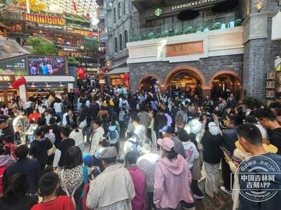 谱纯玩无购物 亚布力滑雪雾凇游高满意度指